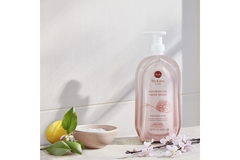 shampoo bottle 1
